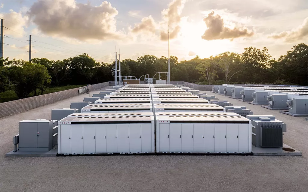 BESS-Tesla_MEGAPACK_energy-storage-systems