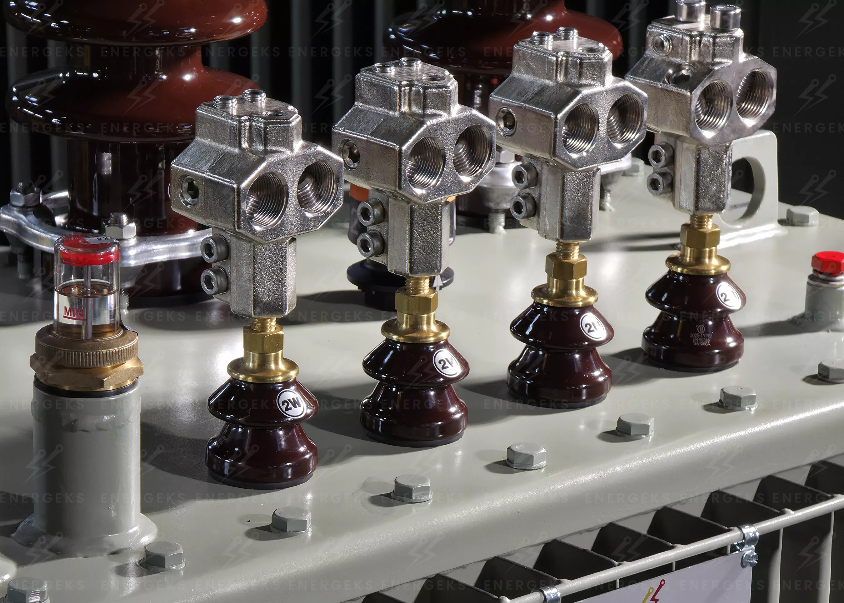 TOGA-energeks-transformatory-olejowe-markoeco2-zaciski