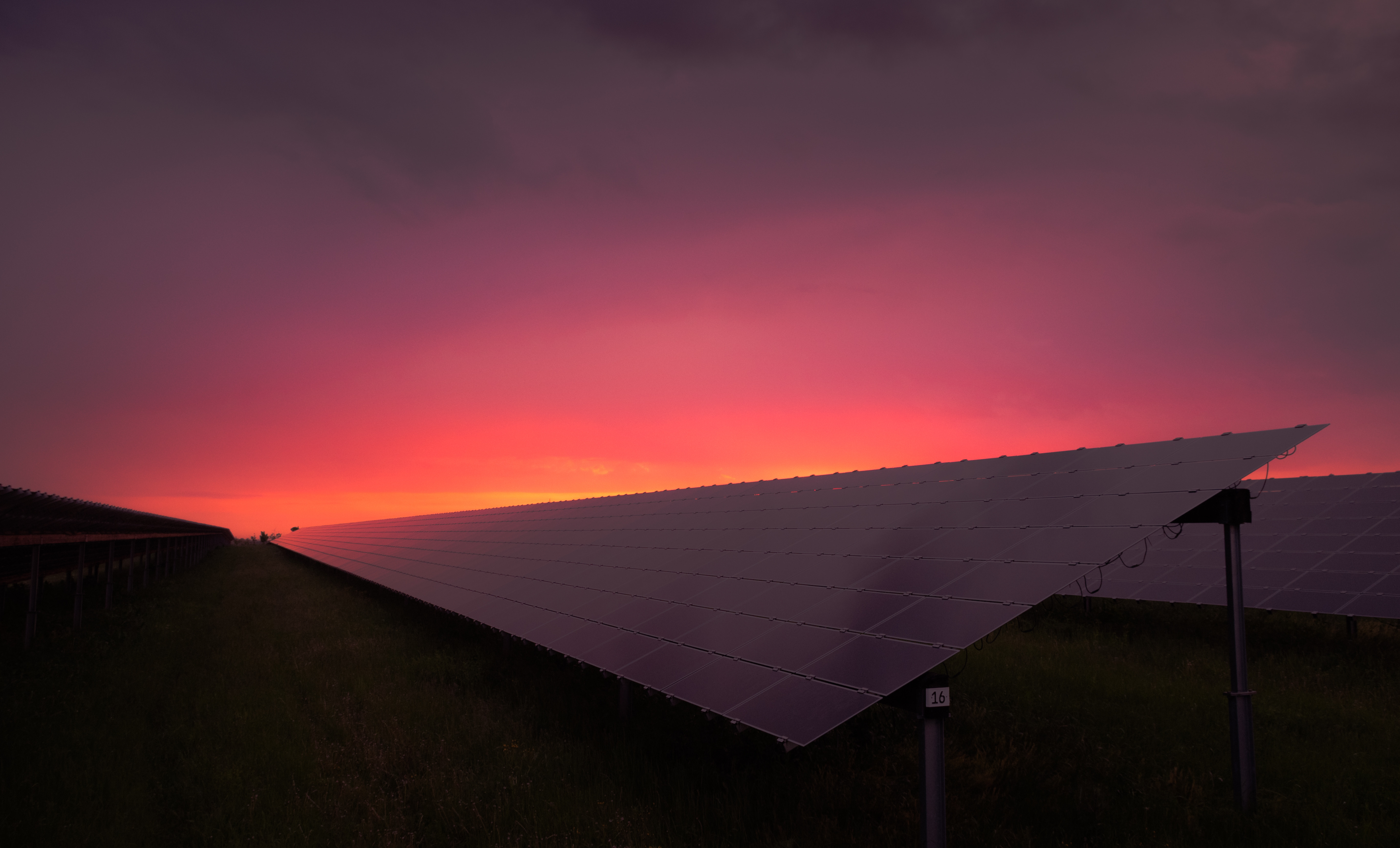 solar-panels-energy-plant-innovations