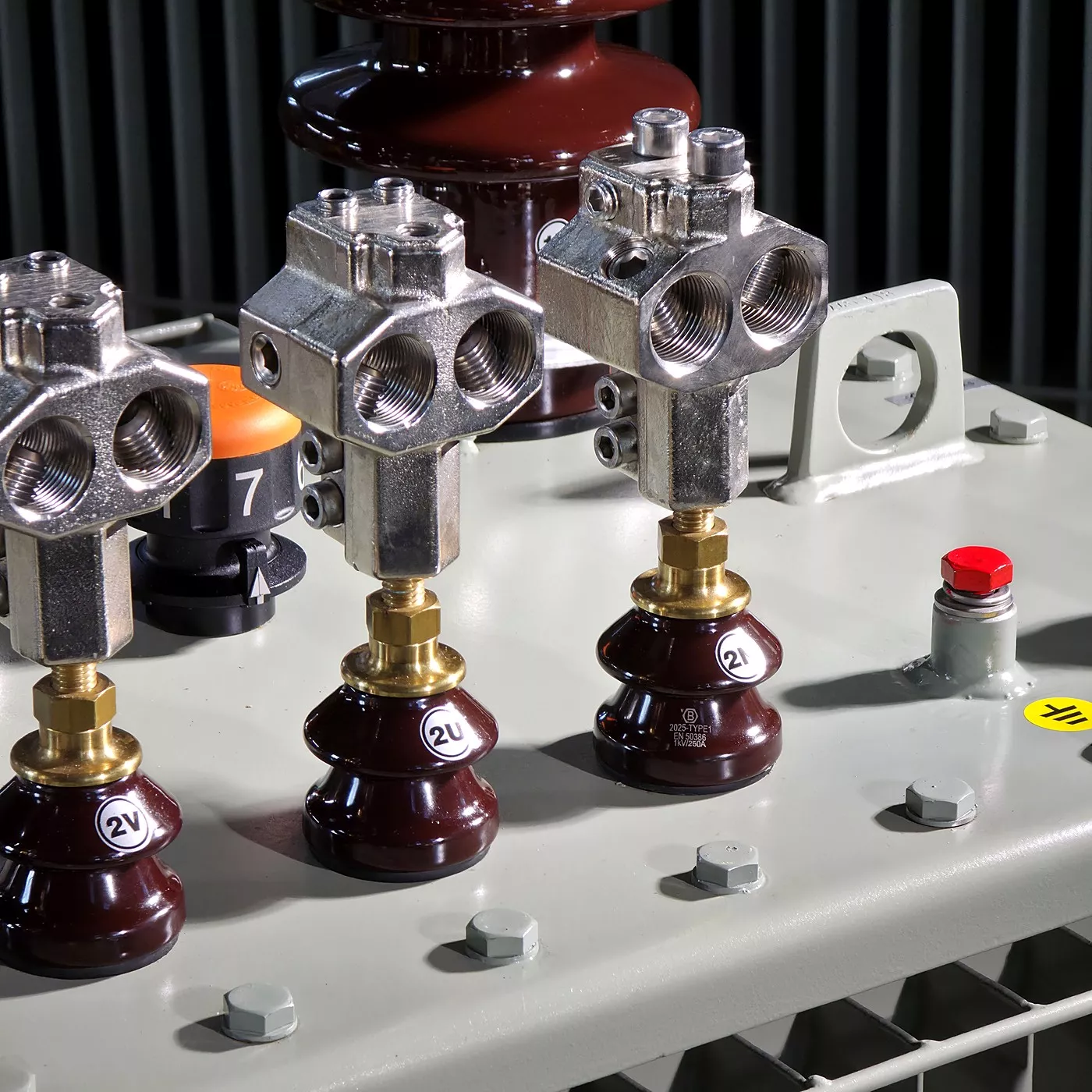 TOC-1 cable sockets close up